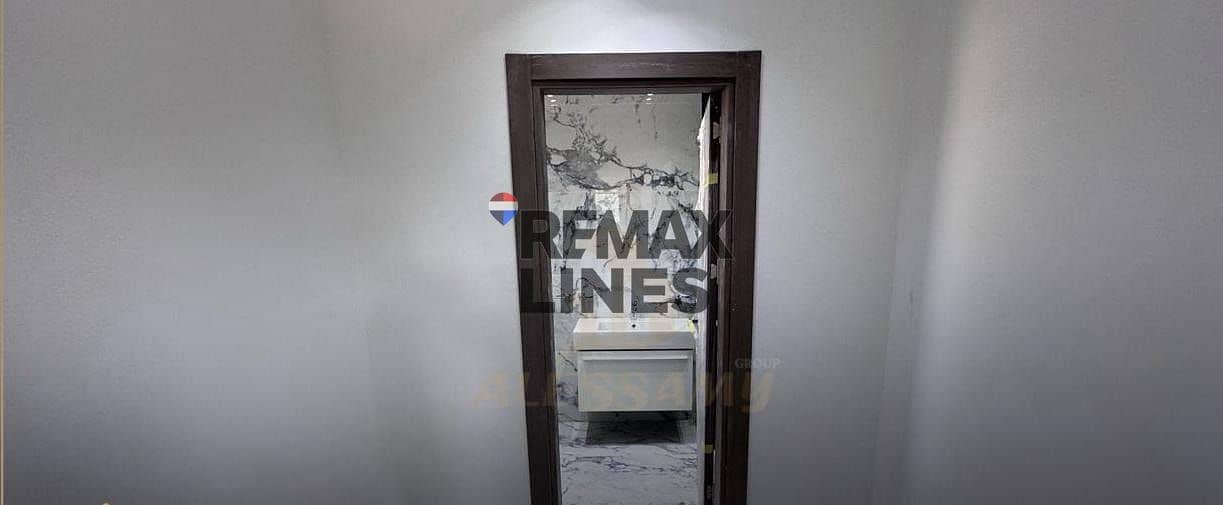 4 WhatsApp Image 2025-12-09 at 15.54. 45. jpeg