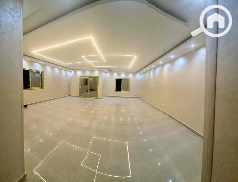 9 bec0303f-937f-4f73-9c03-1bc6ce963e0a. jpg