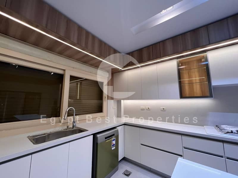 5 02fc5b62-e151-42e3-a1cf-fa96fbdd513e. jpeg