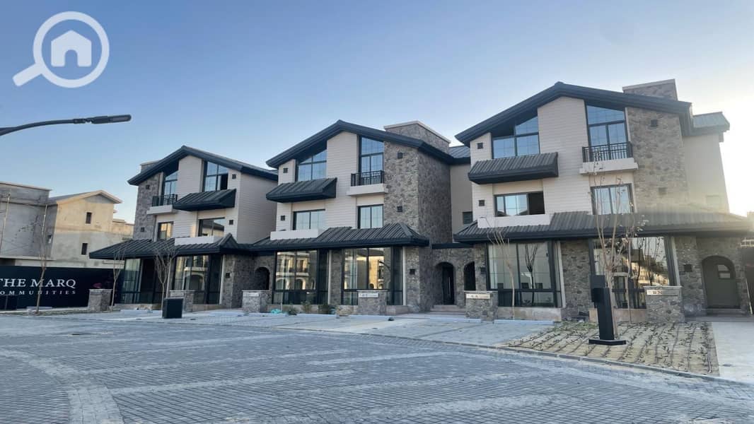 8 MarQ Gardens Live Photos_page-0003. jpg