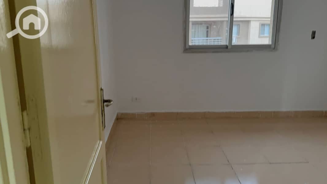 4 1d8df9cd-7953-45b9-8f54-77051b1023ca. jpeg