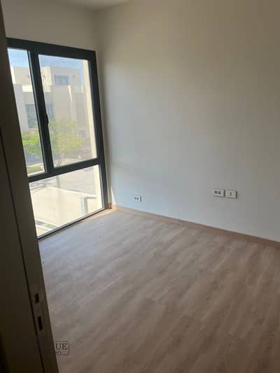 فیلا 3 غرف نوم للبيع في مدينة الشروق، القاهرة - WhatsApp Image 2025-12-08 at 1.25. 21 PM. jpeg فیلا 3 غرف نوم للبيع في مدينة الشروق، القاهرة - WhatsApp Image 2025-12-08 at 1.25. 21 PM. jpeg