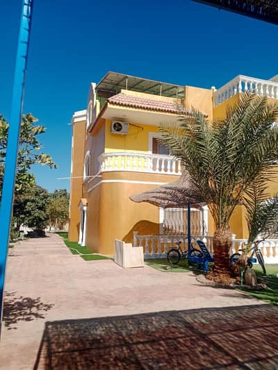 فیلا 5 غرف نوم للبيع في الغردقة، البحر الأحمر - Golden Palace