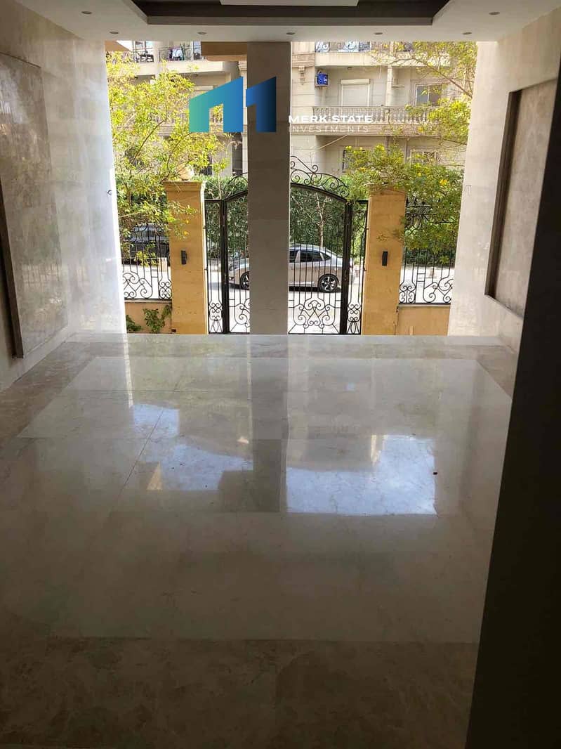 2 e41fd7da-0444-4a51-84b4-4d690aaa048b. jpg