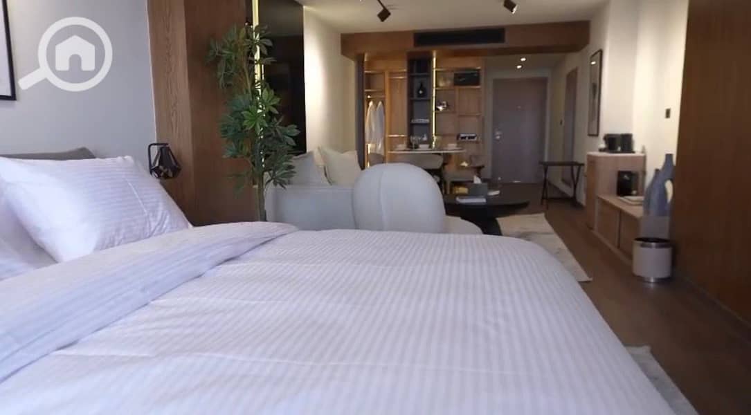 2 23106120-5d26-434e-b9dc-8ff5ea9a9918. jpg