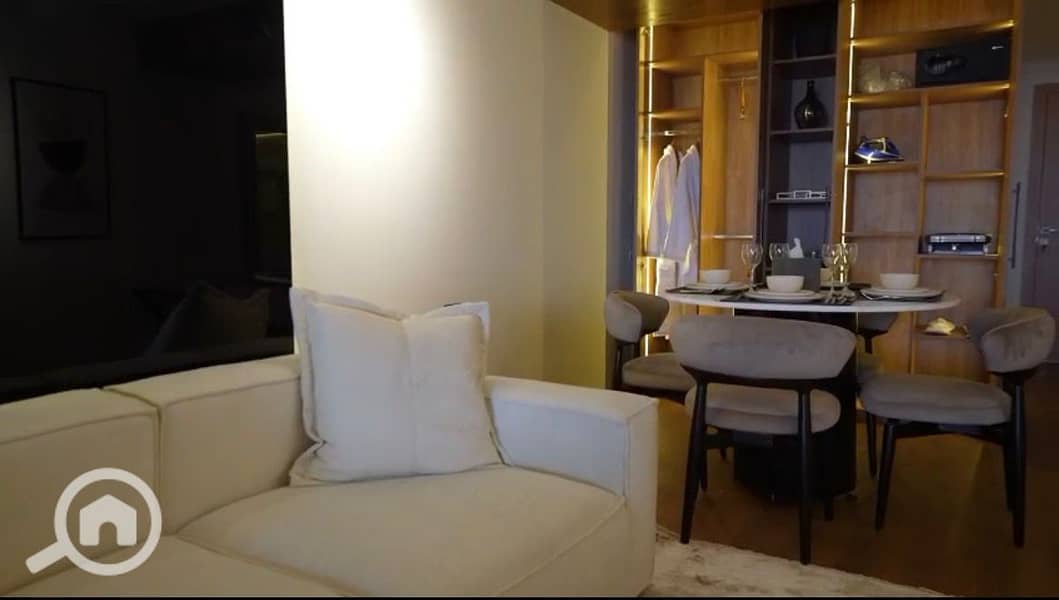 3 a879e836-e271-4d41-8c60-b5f1ed381793. jpg