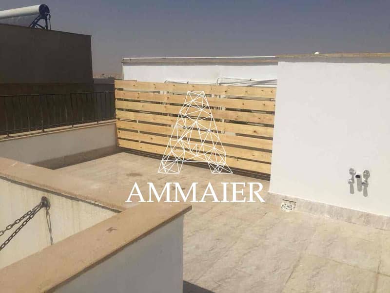 8 67721bb7-c806-4a00-9be0-350a0d7b4911. jpg