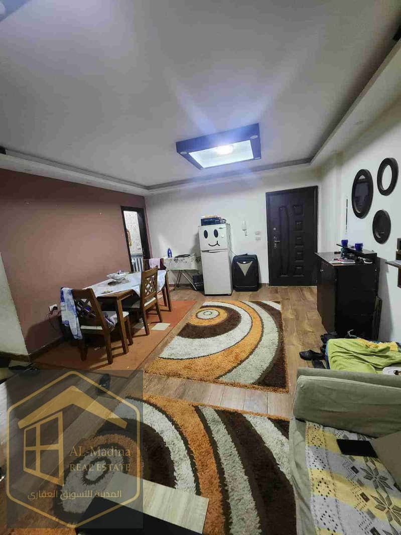 1000206905. jpg 1000206905. jpg