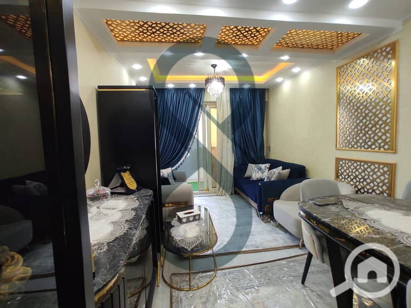 3 Front of Muruj 8574.5. jpg