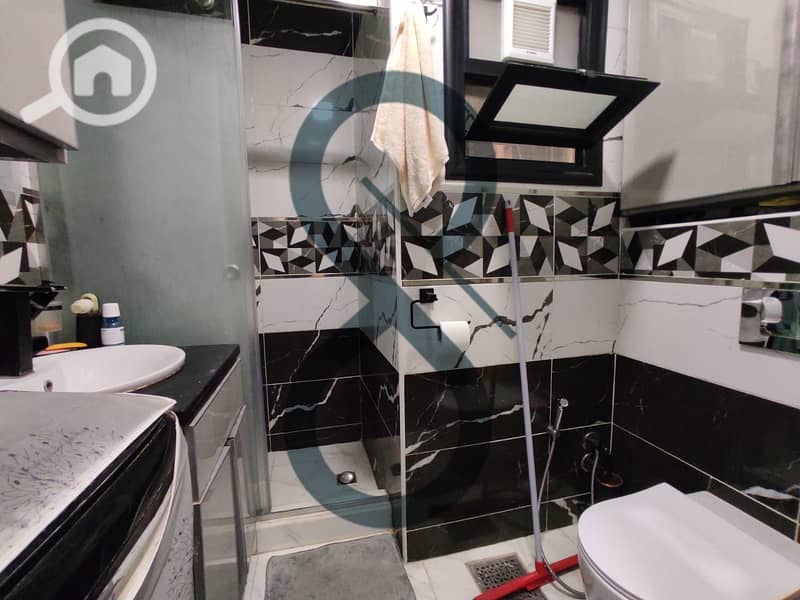 10 Front of Muruj 8574.6. jpg