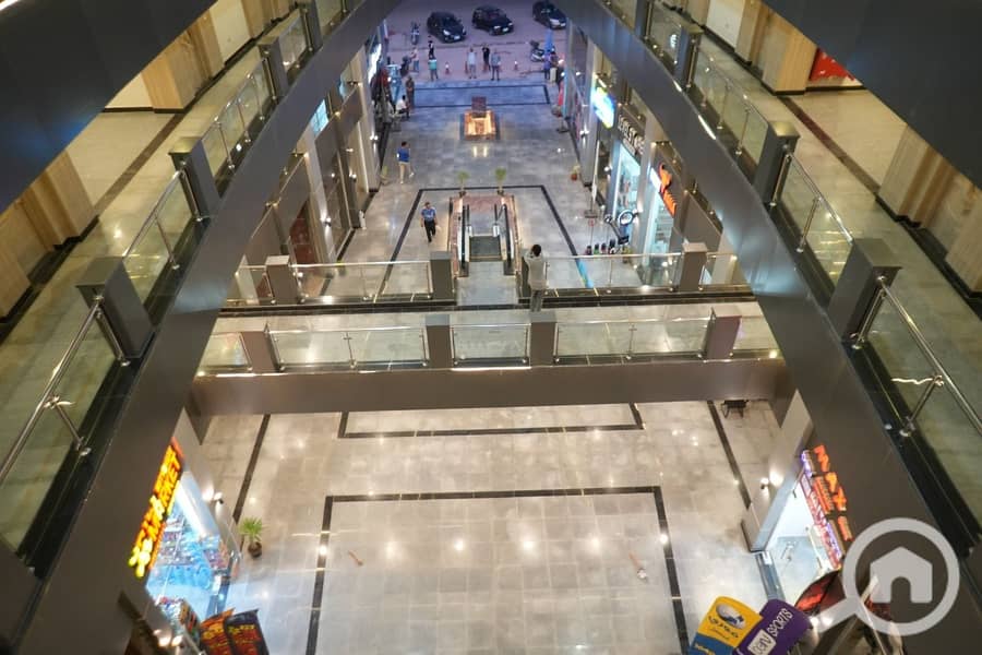 8 e78094b7-0916-44e7-a60d-7081e7640f34. jpg