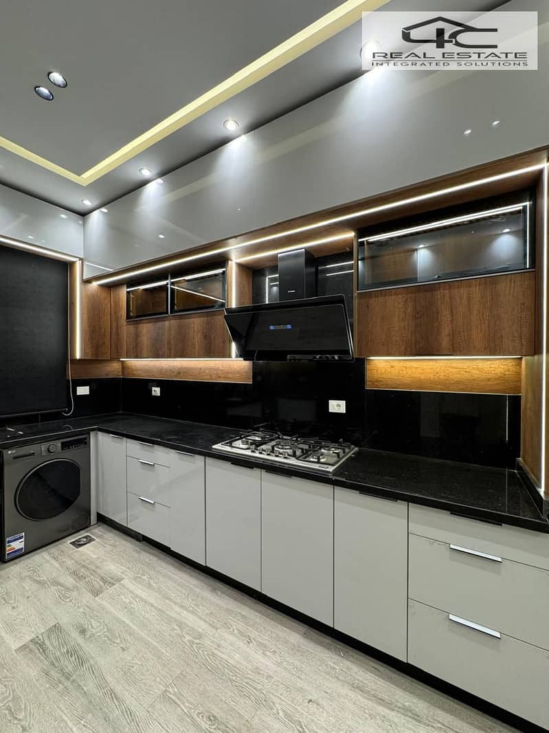 19 WhatsApp Image 2025-12-07 at 12.45. 29 (1). jpeg