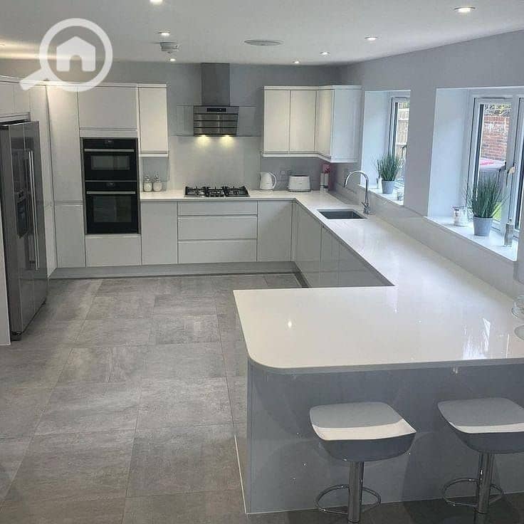 8 WhatsApp Image 2025-09-09 at 17.33. 57_35041586. jpg