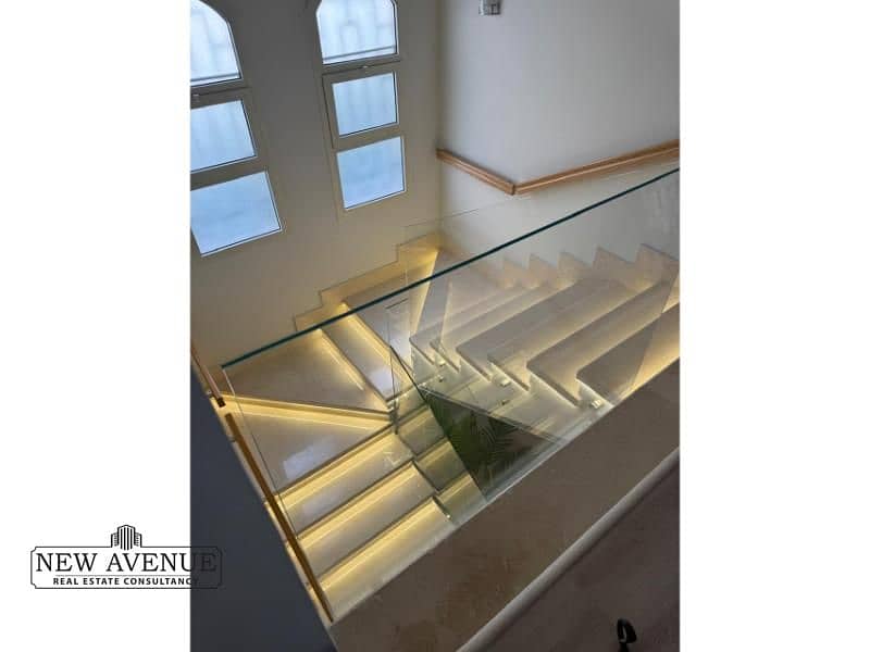 25 WhatsApp Image 2025-12-08 at 3.37. 54 PM (3). jpg