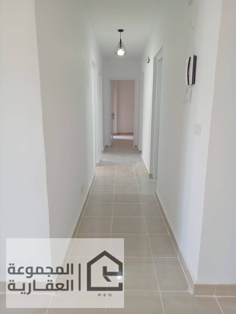 8 a744b708-6df0-48e8-9c94-8ee80836c66a. jpg