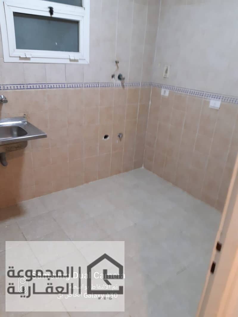 10 0afa8060-765b-4f2e-916e-93ebdcaf683c. jpg