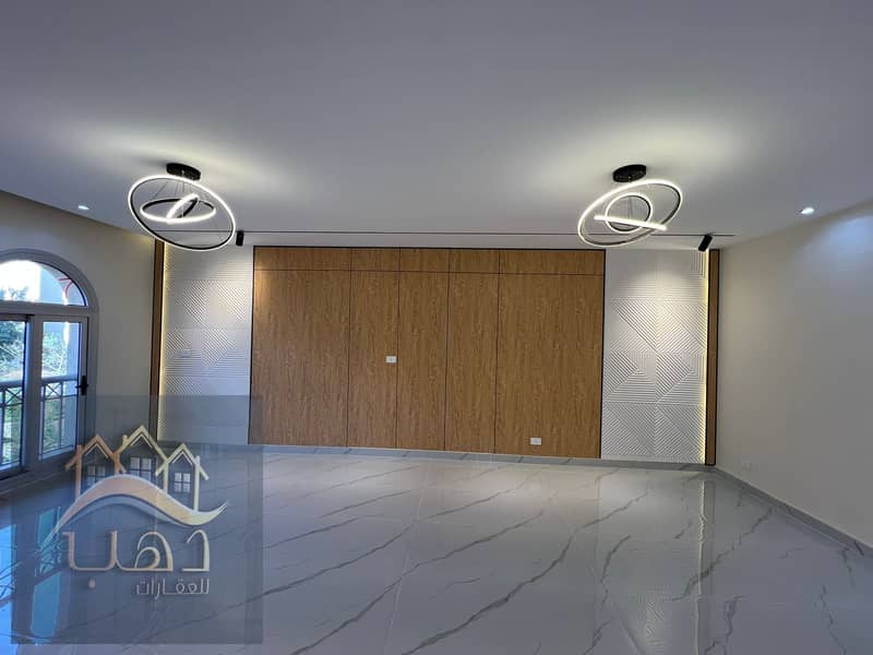 4 13242bd4-1624-4ac9-932c-b6b0df039ee8. jpg