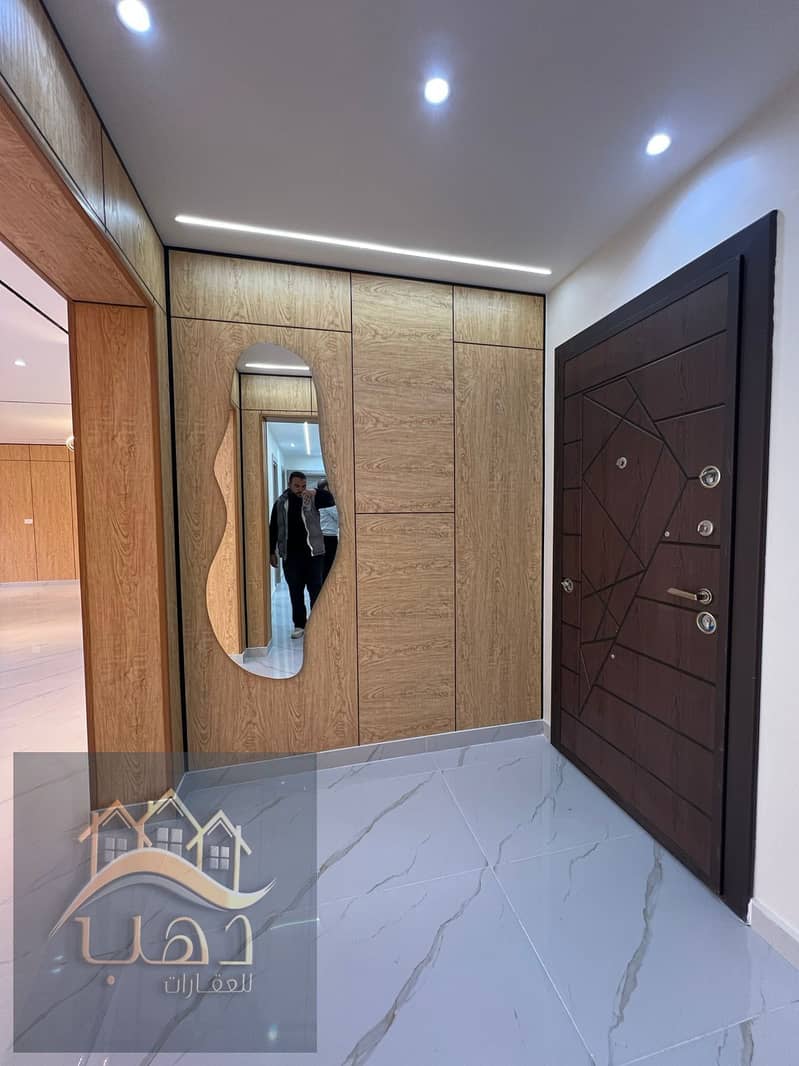 10 d5a0229e-eec9-45bd-b186-d9327663809d. jpg