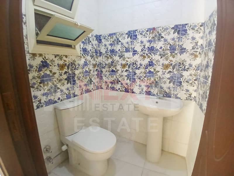 11 WhatsApp Image 2025-12-07 at 5.27. 14 PM. jpg