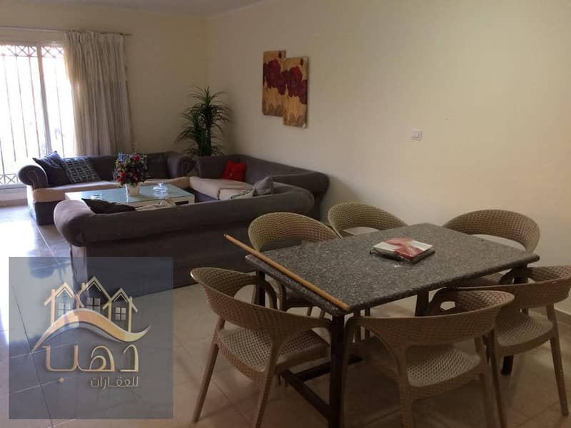 10 ccc5f030-3b72-49e5-94d1-e8fa6b6473af. jpg