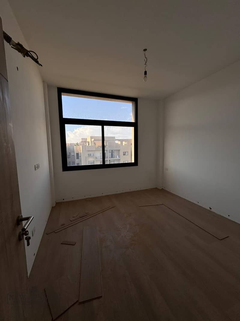 5 WhatsApp Image 2025-12-09 at 1.57. 40 PM (2). jpeg