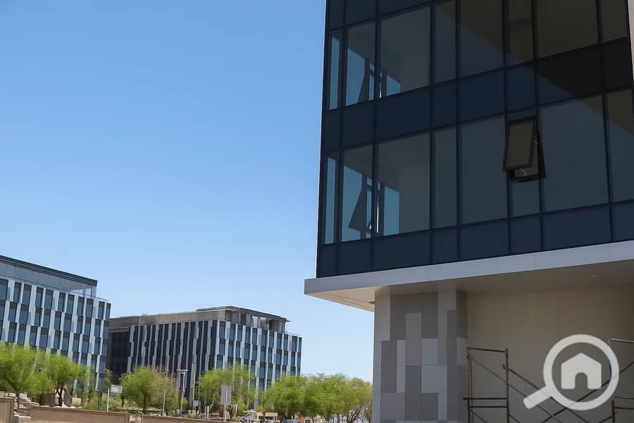 3 assets_task_01k2n6cq9rfqt9gj0n7e167d89_1755205604_img_0. jpg