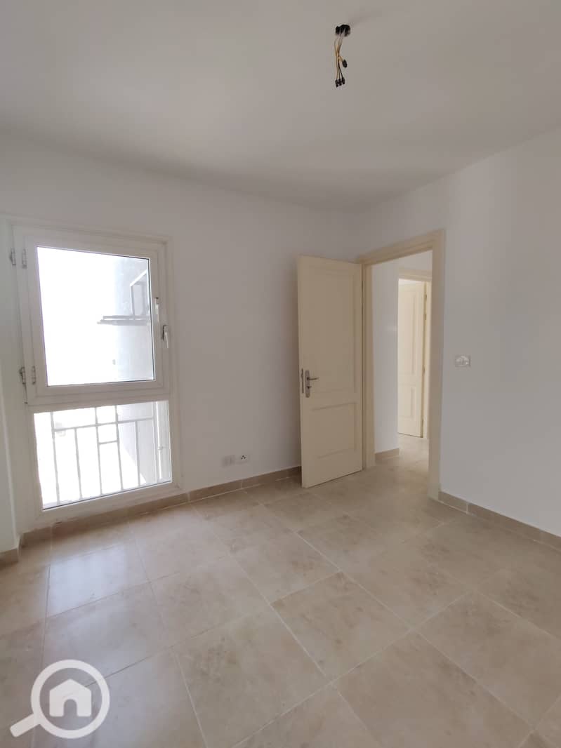 2 2d1a00de-1d93-4cd5-b573-c73bd911039a. jpeg