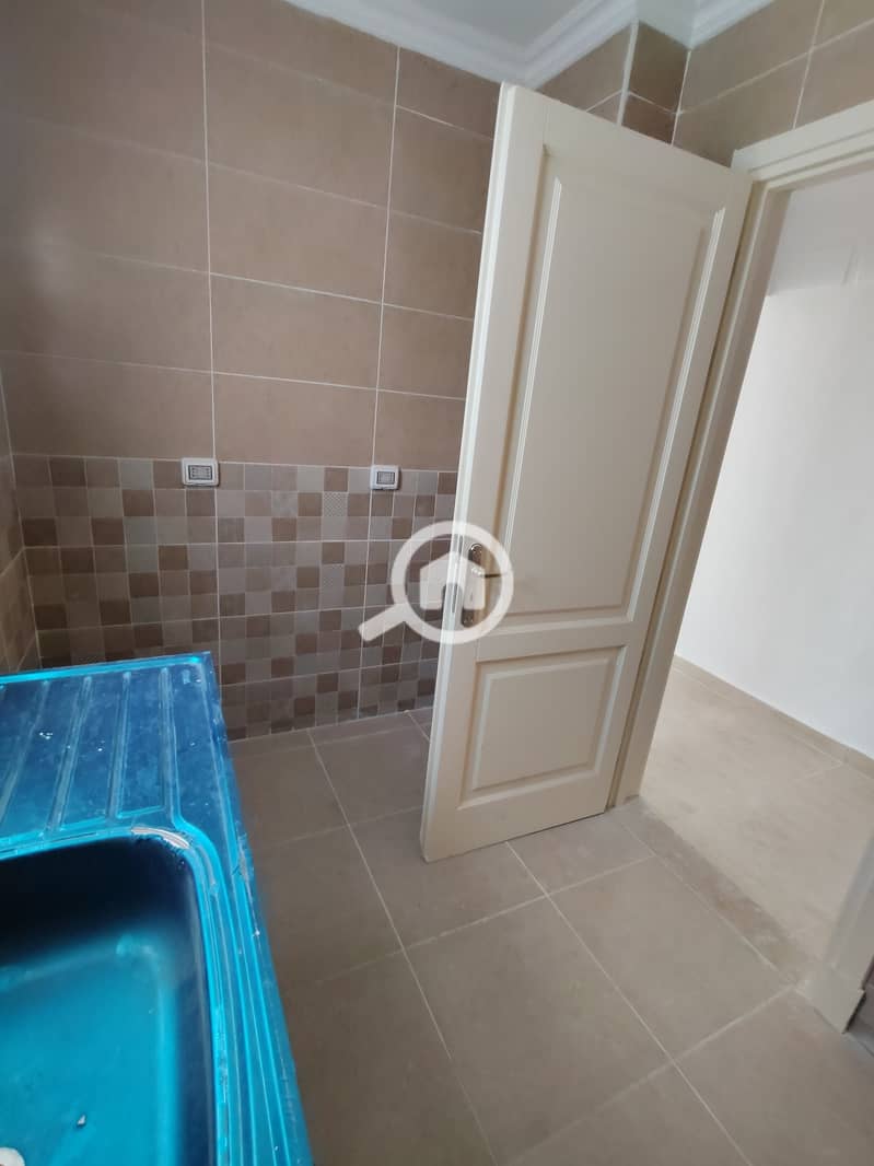 9 be0bd8ea-5e1f-4cc5-87cc-1d22e9794d00. jpeg