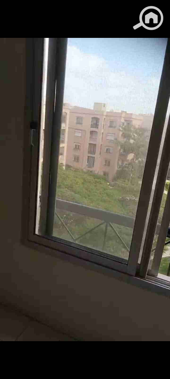 1000658311. jpg 1000658311. jpg