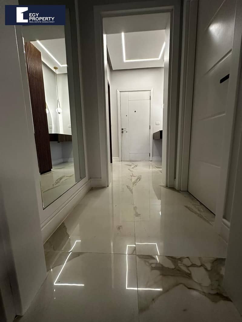 8 _files_b44cb9a9-a9f0-4aa5-80d4-1a60ca1c812a. jpeg