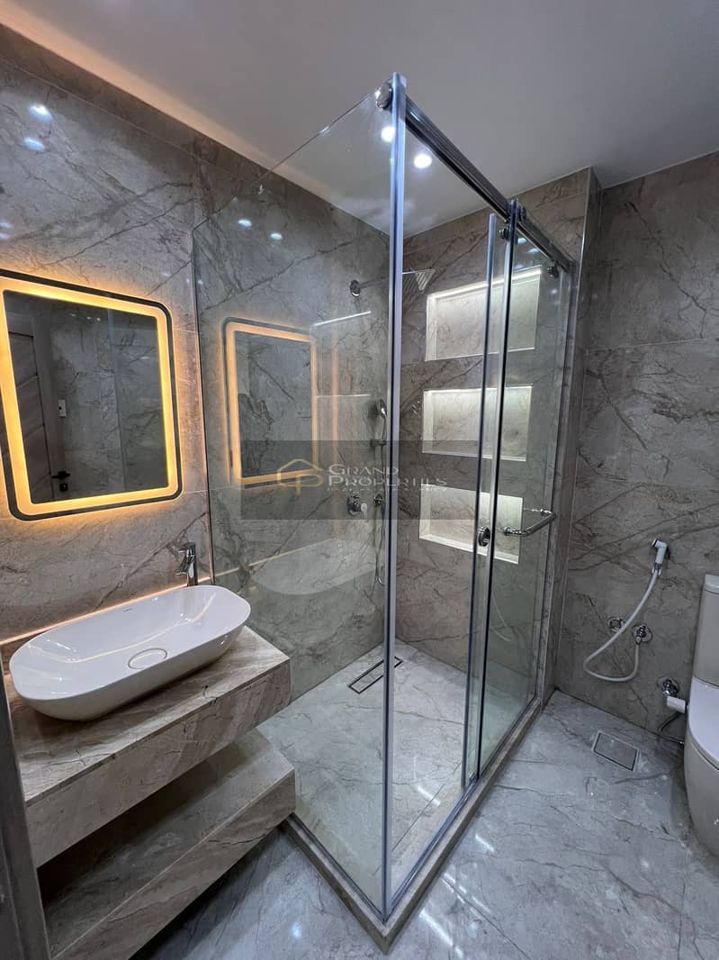 5 925dad9c-a5ff-4dab-b49e-331f0358836e. jpg