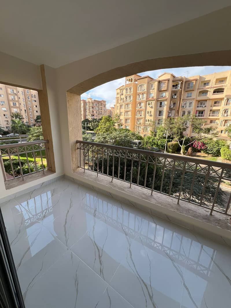 14 fc858f5a-e6ab-4e14-9809-55d562ade80b. jpg