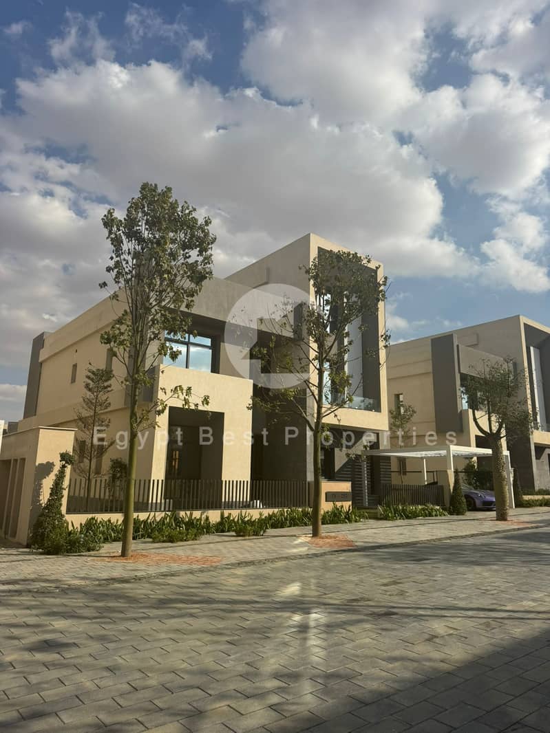 4 4626d901-05ef-476e-a5ec-4785f1c87d48. jpg