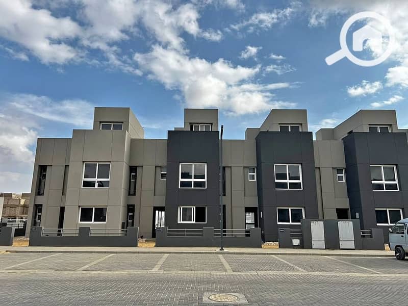 10 484091237_122213279084218243_6424393668461442668_n. jpg