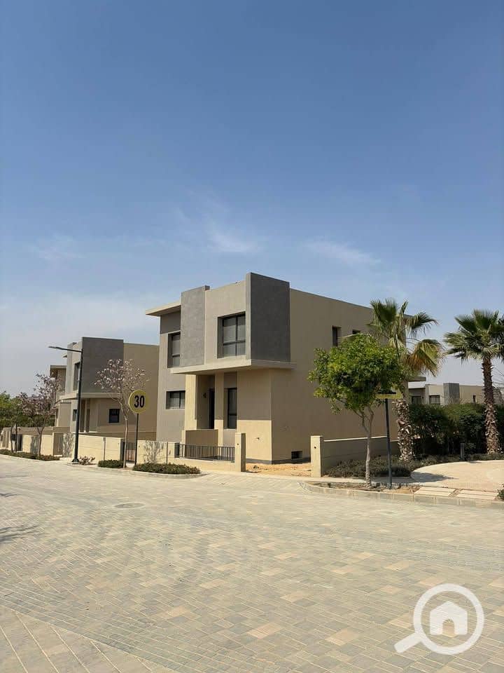 10 589647742_1396675135428232_1605769035251354101_n. jpg