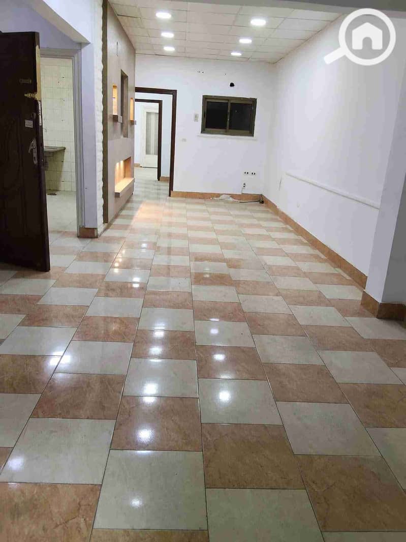 1000340785. jpg 1000340785. jpg