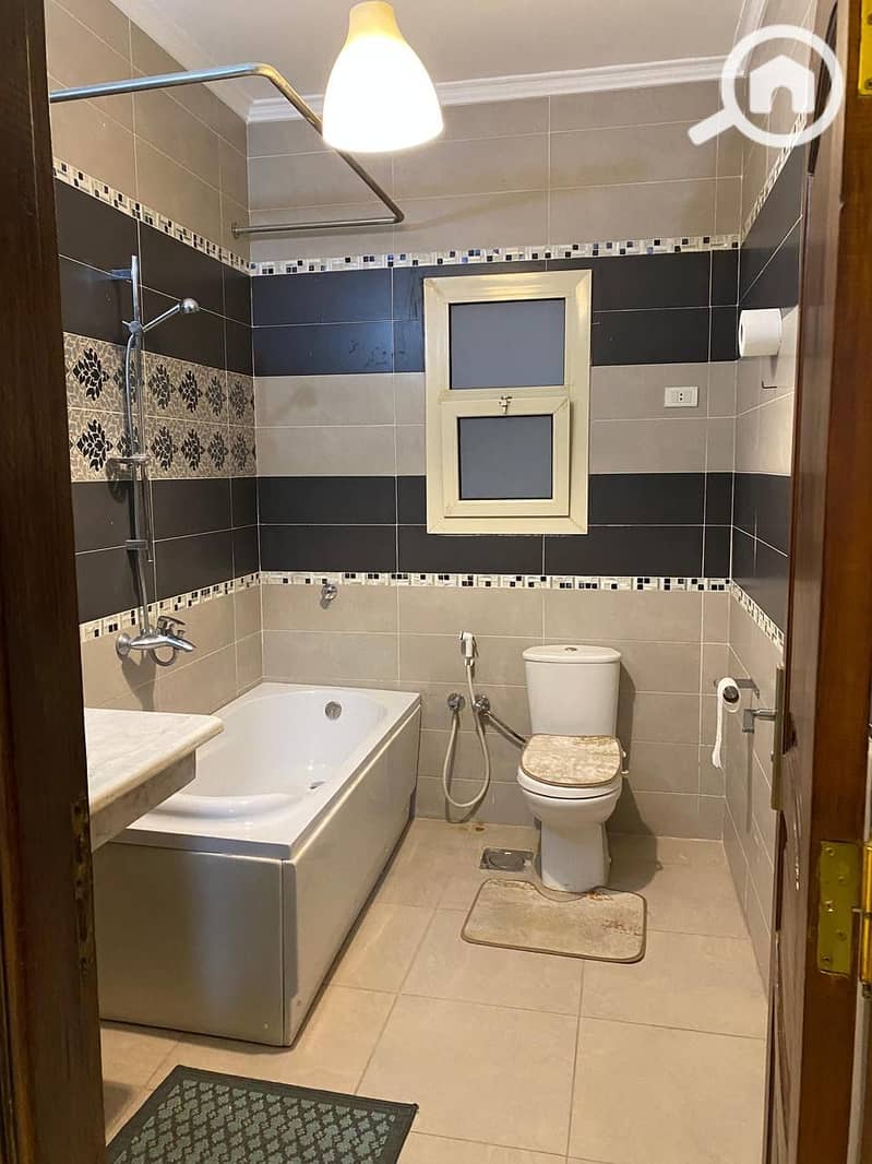 3 04d39f0c-3efd-417c-aae1-1c60a5c0783d. jpeg