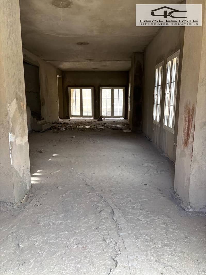 4 WhatsApp Image 2025-11-10 at 00.48. 03. jpeg