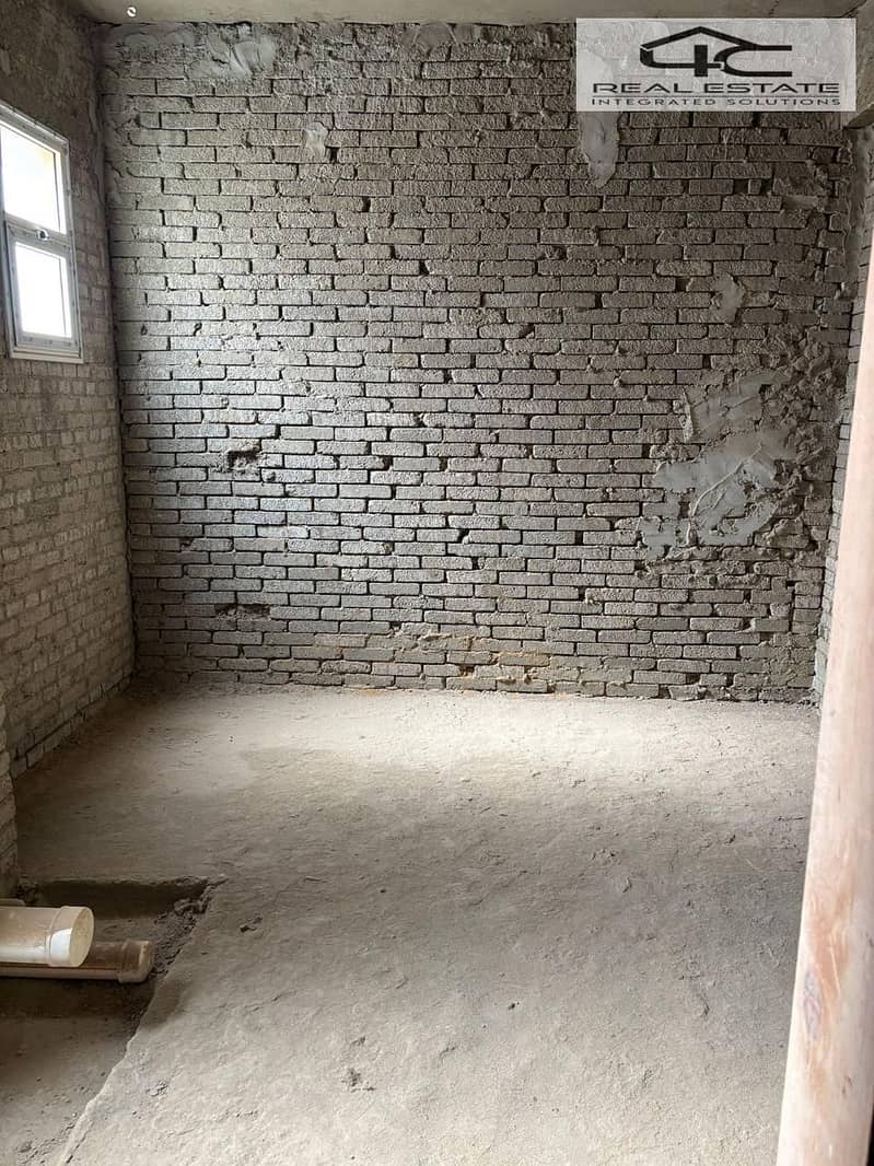 8 WhatsApp Image 2025-11-10 at 00.48. 04 (4). jpeg