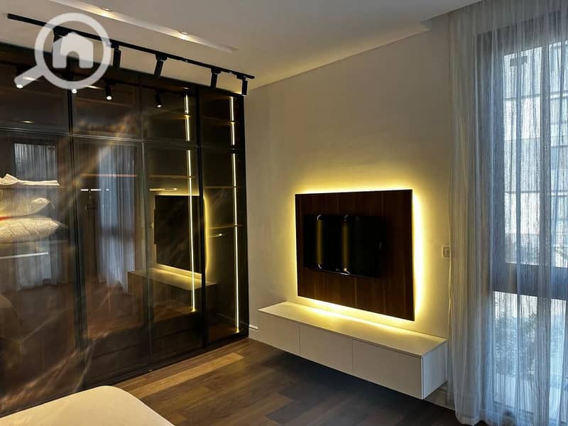 2 7b8d443b-f0ce-47ff-8a8e-2543fc3c17b4. jpg