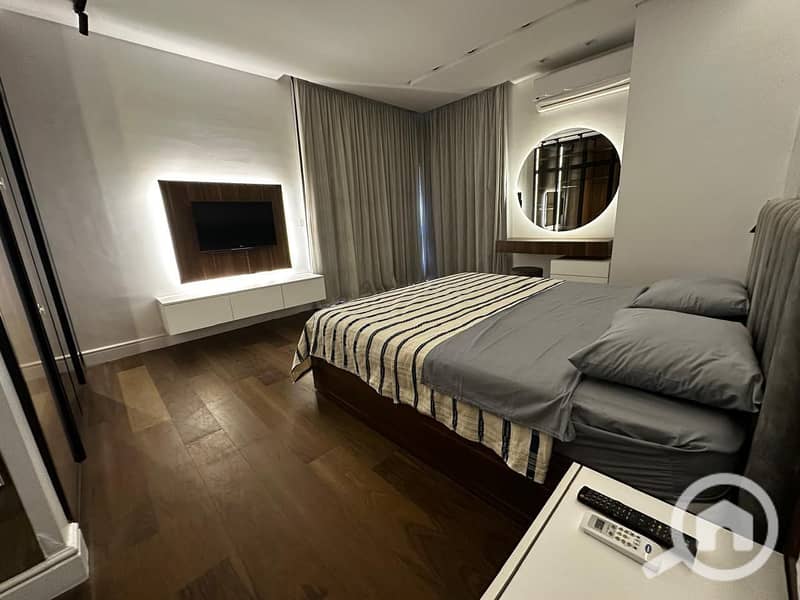 4 1e6eb2f3-4a8b-4100-878c-369e13a44a50. jpg