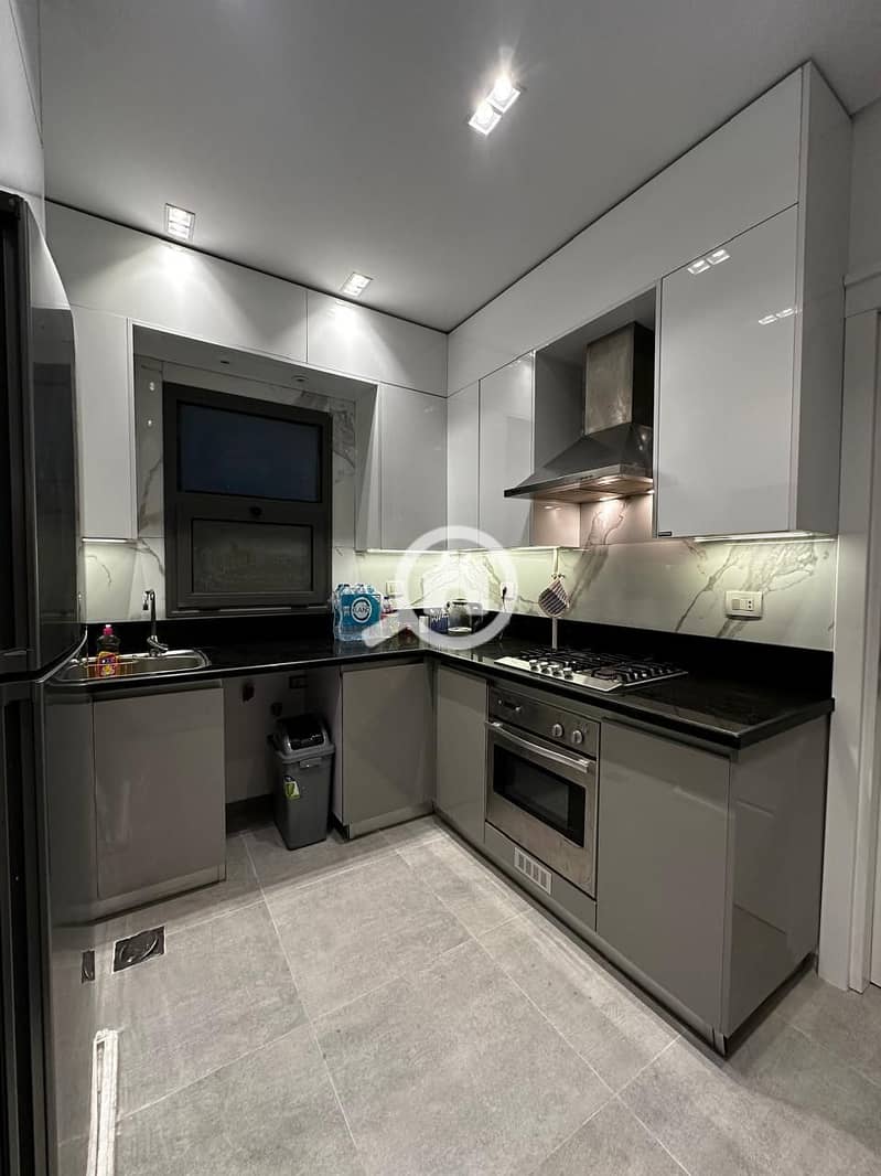 10 38bc5a00-d15e-46d4-8445-0874dd05fad3. jpg