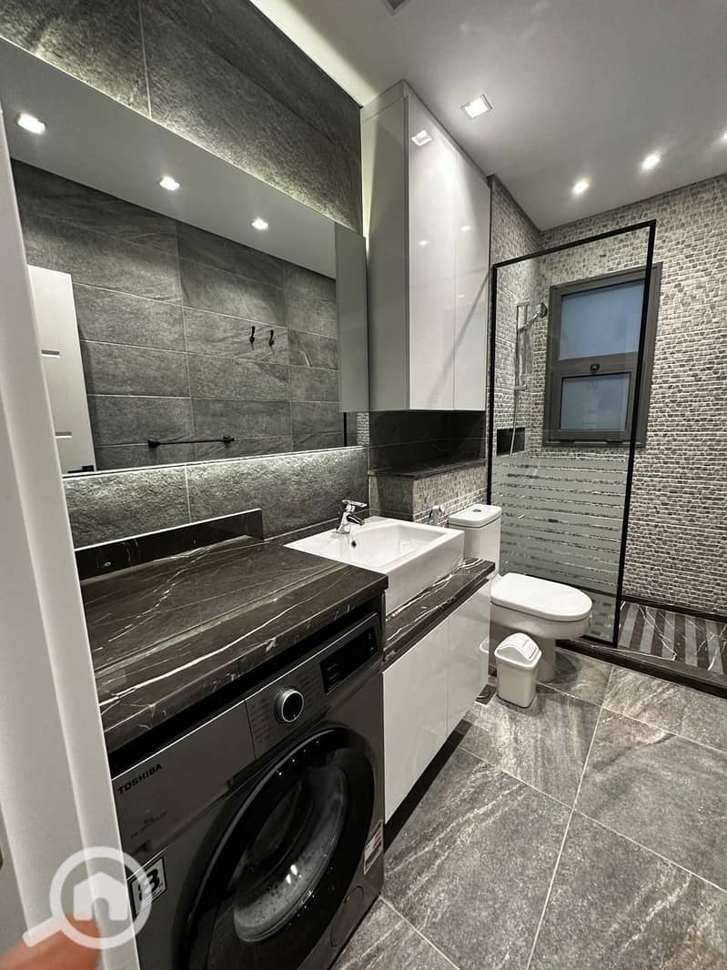 13 669dc3cf-9614-4d82-ace0-8cfce6ffce72. jpg