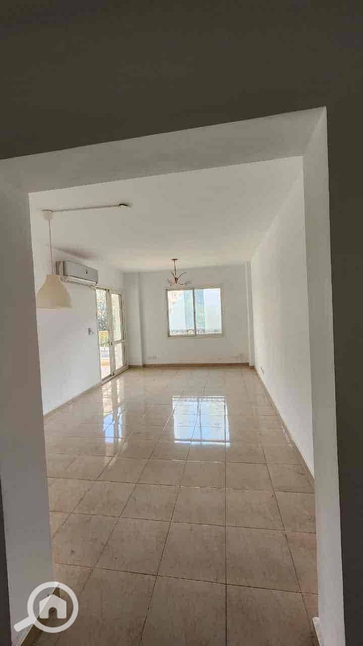 4 eb315fdc-2379-4cce-a32c-9430415e16ad. jpg