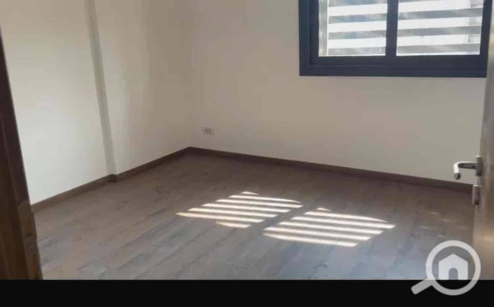 3 72a3ae3f-b752-45c4-b0c5-ce3a64364108. jpg