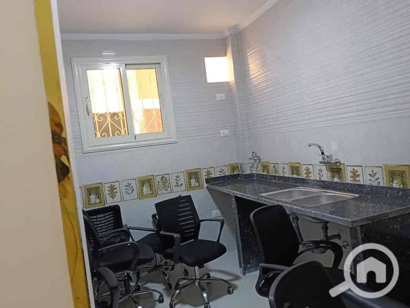 8 f5b26c9b-4707-4d09-862e-bc24b6233690. jpg