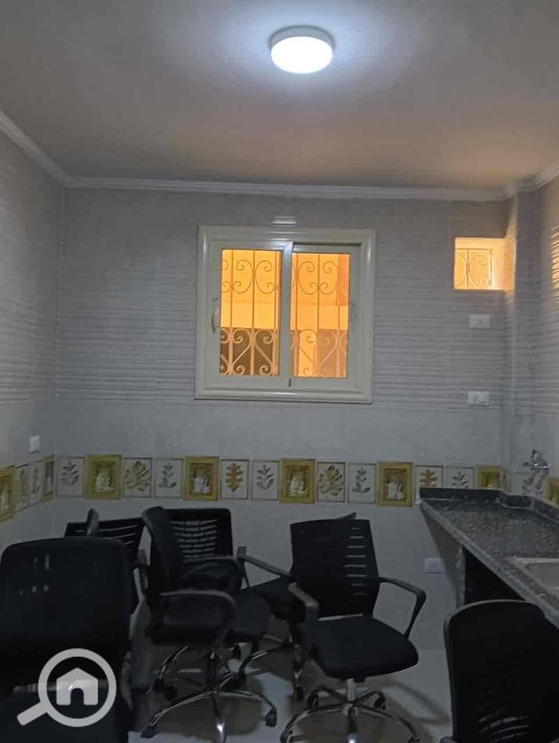 12 eb330955-ba09-439a-968b-ea35f6b26fc5. jpg