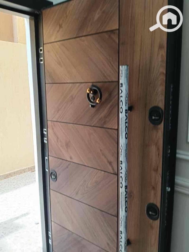 15 3996a842-0c68-4cd4-9b52-ee8cc00b6a83. jpg