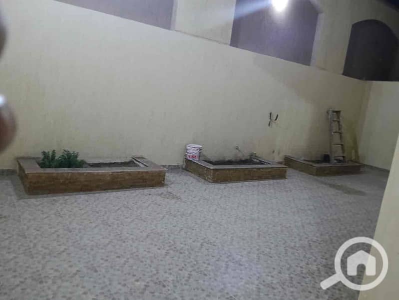 27 c6f056b1-8f4d-4d16-a32f-4d3a518bbb84. jpg