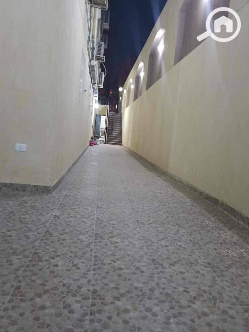 28 0c2fd616-7c76-49d3-9057-ee01c0f9c06f. jpg